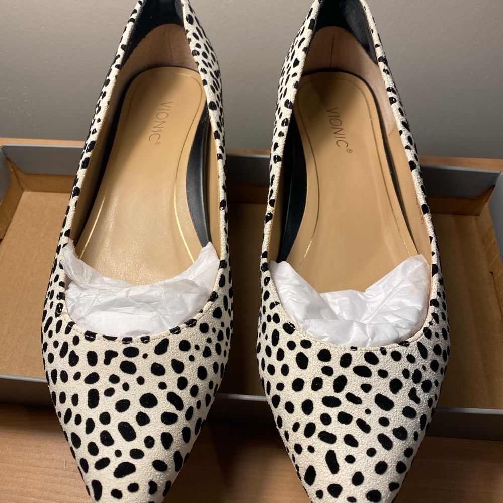 Vionic Lena Ballet Flat (US 9 / EUR 41)